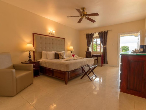 Travellers Beach Resort