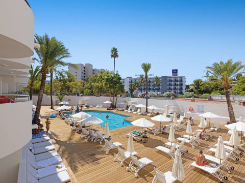 TRH Palmanova Beach Apartments
