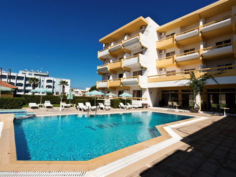 TRIANTA HOTEL APARTMENTS