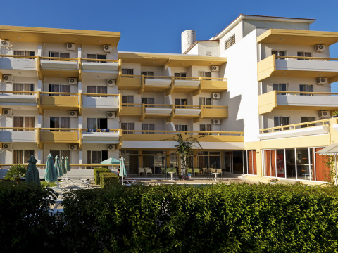 TRIANTA HOTEL APARTMENTS