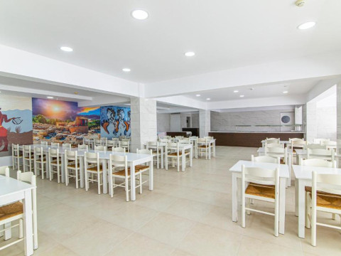 Triton Hotel