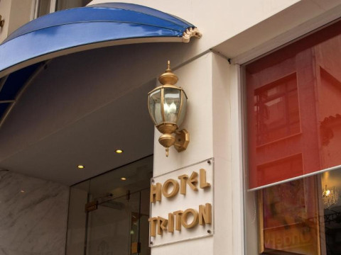 Triton Hotel Piraeus