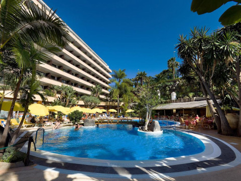 Tropical Attitude (Trou D'eau Douce)