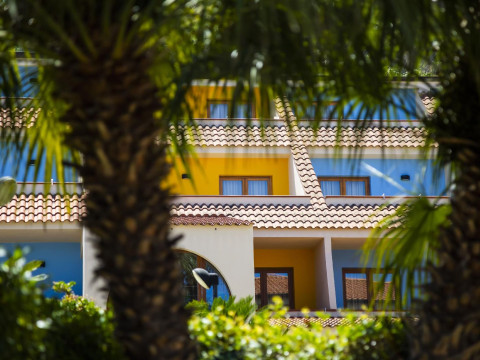 Tropis Hotel