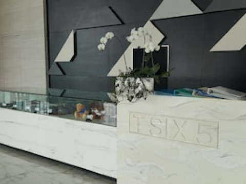 TSIX5 HOTEL (SHA)