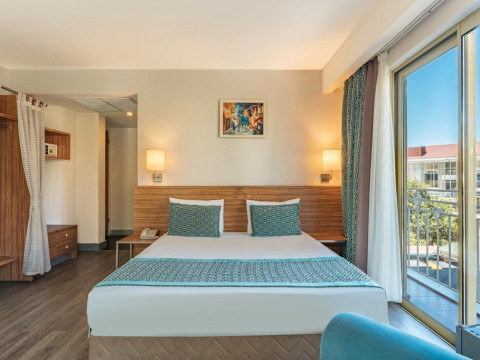 TU CASA GELIDONYA HOTEL