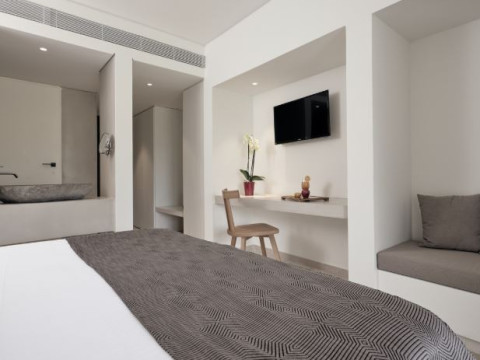 Caravel Suites