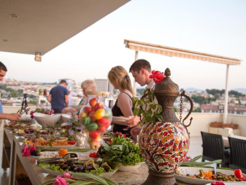 Tuntas Family Suites Kusadasi