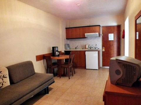 TUNTAS FAMILY SUITES KUSADASI