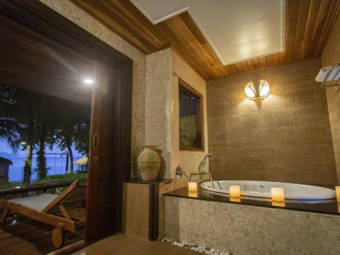 Tup Kaek Sunset Beach Resort and Spa