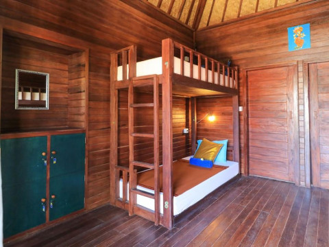 Uma Hostel