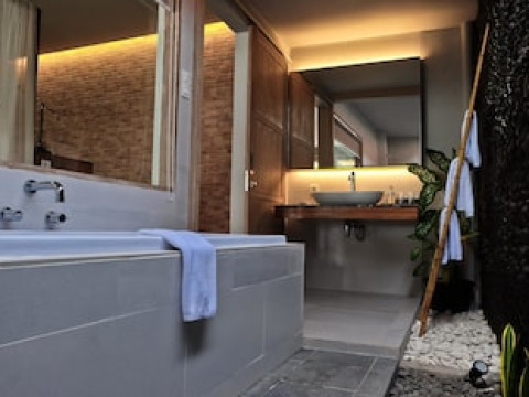 Umadewi Surf & Suites
