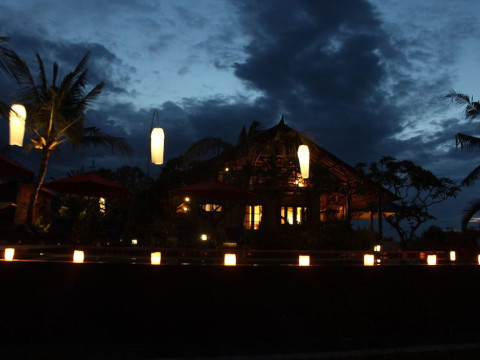 Ume Cantik Villa