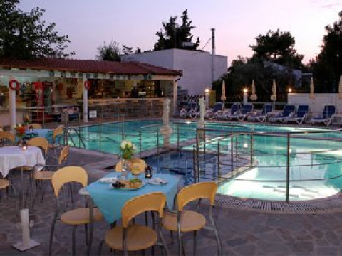 Sirines Hotel (Potos)