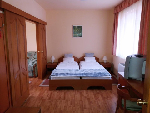 Karadi Boutique