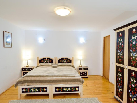 BASSEN PENSION
