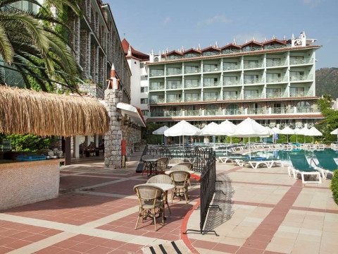 MARTI LA PERLA (Adults Only)