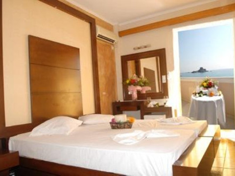 Sacallis Inn Beach