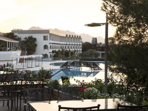 MALPAS HOTEL AND CASINO