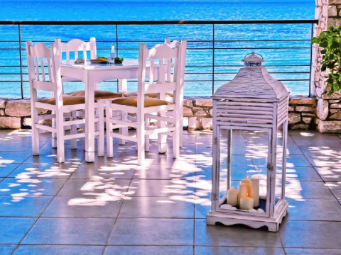 Manthos Blue - Agios Ioannis