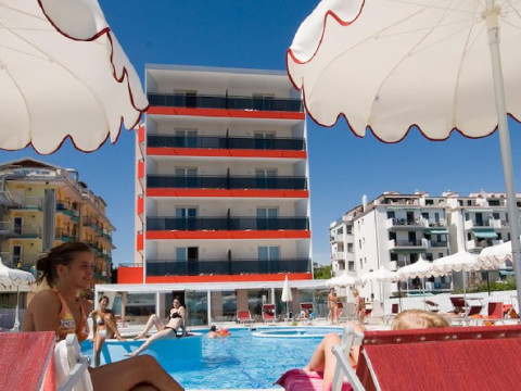 BAIA DEL MAR 4*+