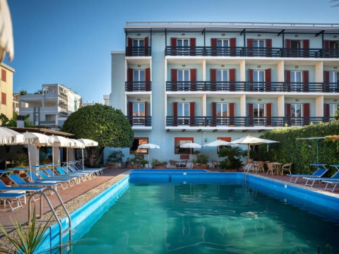 Hotel La Playa