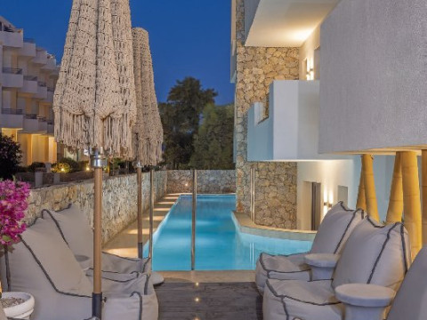 Cabana White Boutique Hotel and Suites