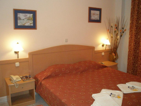 Tolo Hotel