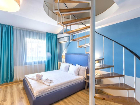 Boulevard Hotel