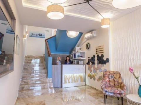 Boulevard Hotel