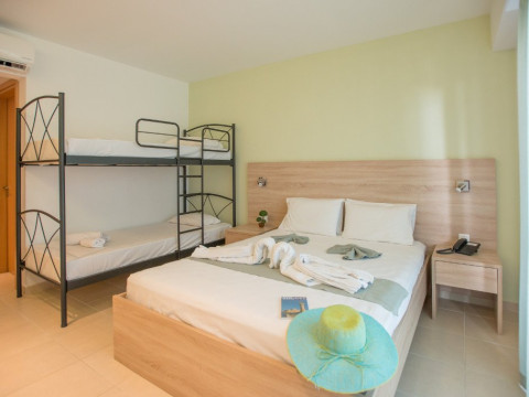 Meliton Hotel (Tholos)
