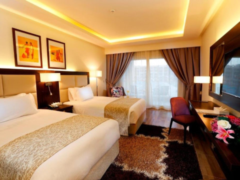 ALBATROS WHITE BEACH RESORT