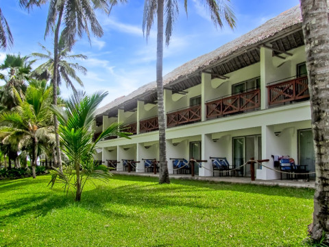 Voyager Beach Resort