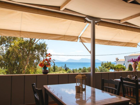 Ionio Hotel (Nikiana - Nidri Area)