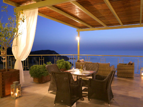 Petani Bay Hotel 4*- adults only Lixouri 