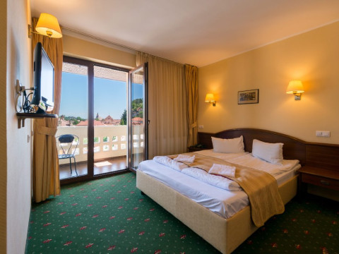 Hotel COROANA BRASOVULUI