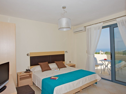 Carme Villas Resort (C)