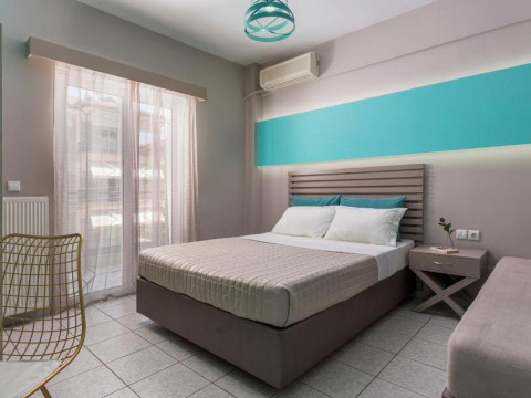 Ouzas Luxury Hotel