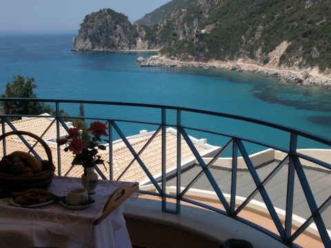 ITHEA SUITES HOTEL (Ermones) (C)