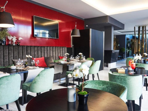 RR HOTEL DA ROCHA