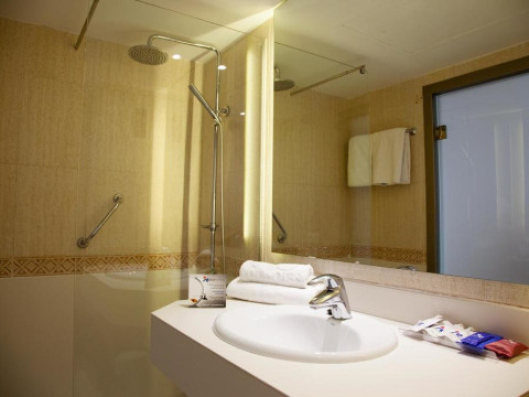 Tomir Portals Suites