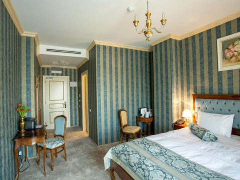 The Arlington Boutique Hotel