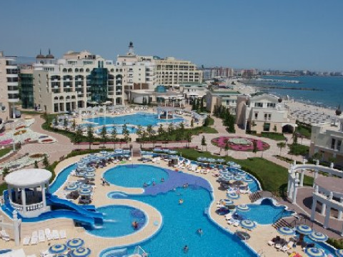 SUNSET RESORT