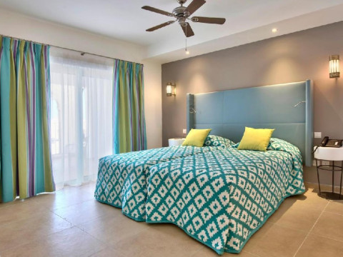 DB SAN ANTONIO HOTEL AND SPA (St. Pauls Bay)