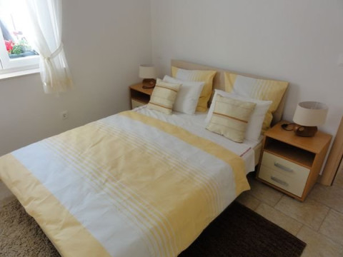 RATIMIR private apartment (Trogir) 