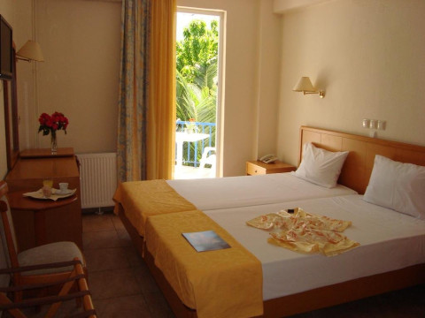 Iraklitsa Beach Hotel