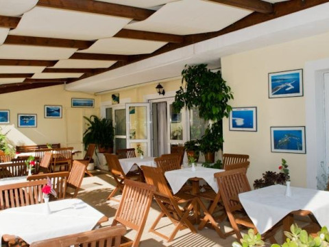 Vassiliki Bay Hotel (Vassiliki)
