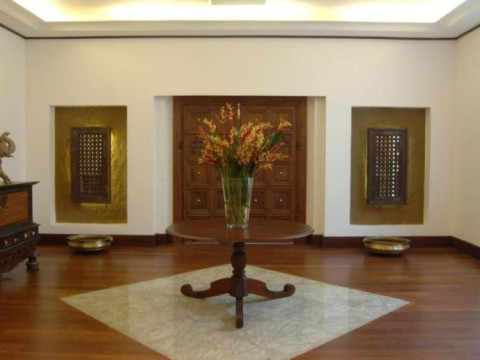 Royal Palms Beach Hotel