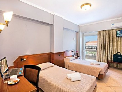 Arkadi (K) - recomandat 3*