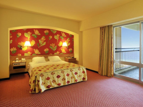 Pestana Delfim Beach and Golf Hotel